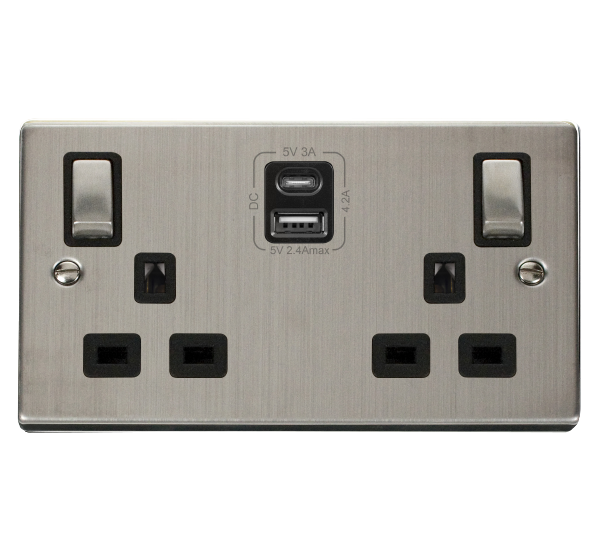 Click VPSS586BK Victorian Stainless Steel 2G 13A SW SKT 4.2A A&C USB INGOT VPSS BK